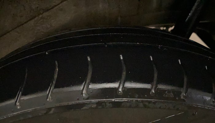 2018 Maruti Wagon R 1.0 LXI CNG, CNG, Manual, 79,463 km, Left Rear Tyre Tread