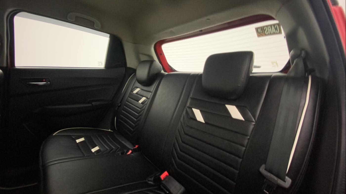 2021 Maruti Swift ZXI PLUS AMT DUAL TONE, Petrol, Automatic, 72,216 km, Right Side Rear Door Cabin