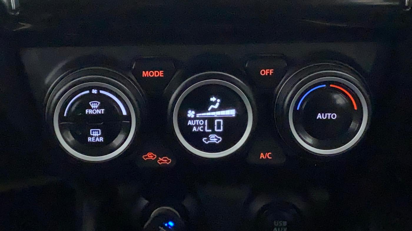 2021 Maruti Swift ZXI PLUS AMT DUAL TONE, Petrol, Automatic, 72,216 km, Automatic Climate Control