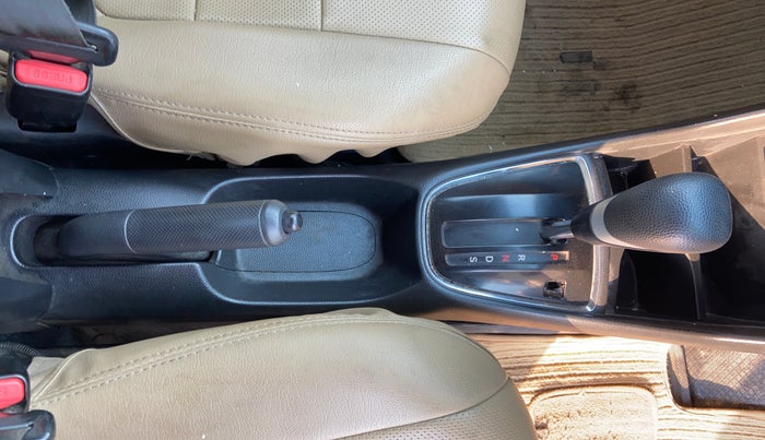 2022 Honda Amaze 1.2L I-VTEC VX CVT, Petrol, Automatic, 86,941 km, Gear Lever