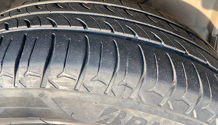 2022 Honda Amaze 1.2L I-VTEC VX CVT, Petrol, Automatic, 86,941 km, Right Front Tyre Tread