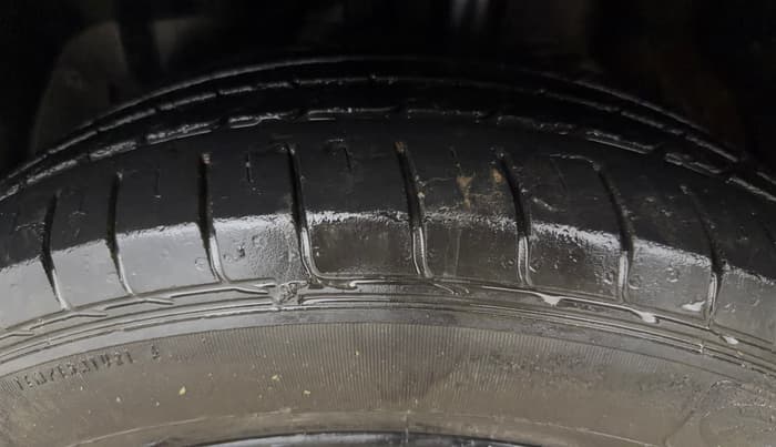 2019 MG HECTOR SHARP 1.5 DCT PETROL, Petrol, Automatic, 33,219 km, Left Front Tyre Tread