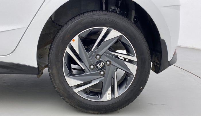 2022 Hyundai NEW I20 ASTA (O) 1.2 MT, Petrol, Manual, 3,722 km, Left Rear Wheel