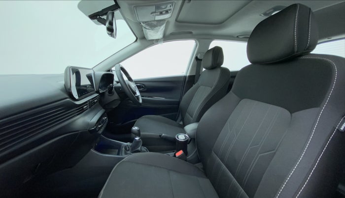 2022 Hyundai NEW I20 ASTA (O) 1.2 MT, Petrol, Manual, 3,722 km, Right Side Front Door Cabin