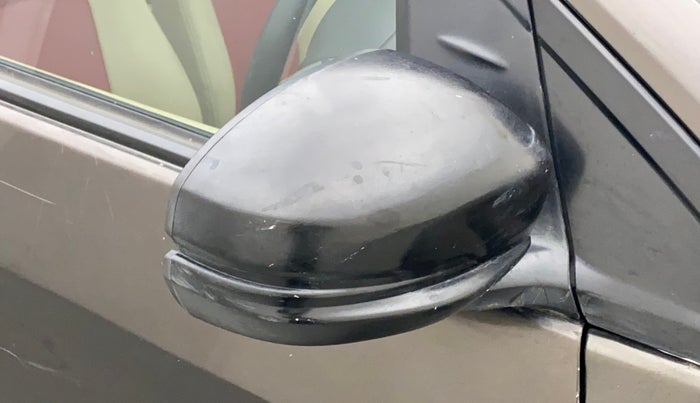 2015 Honda Amaze 1.2L I-VTEC S, Petrol, Manual, 34,026 km, Right rear-view mirror - Mirror movement not proper