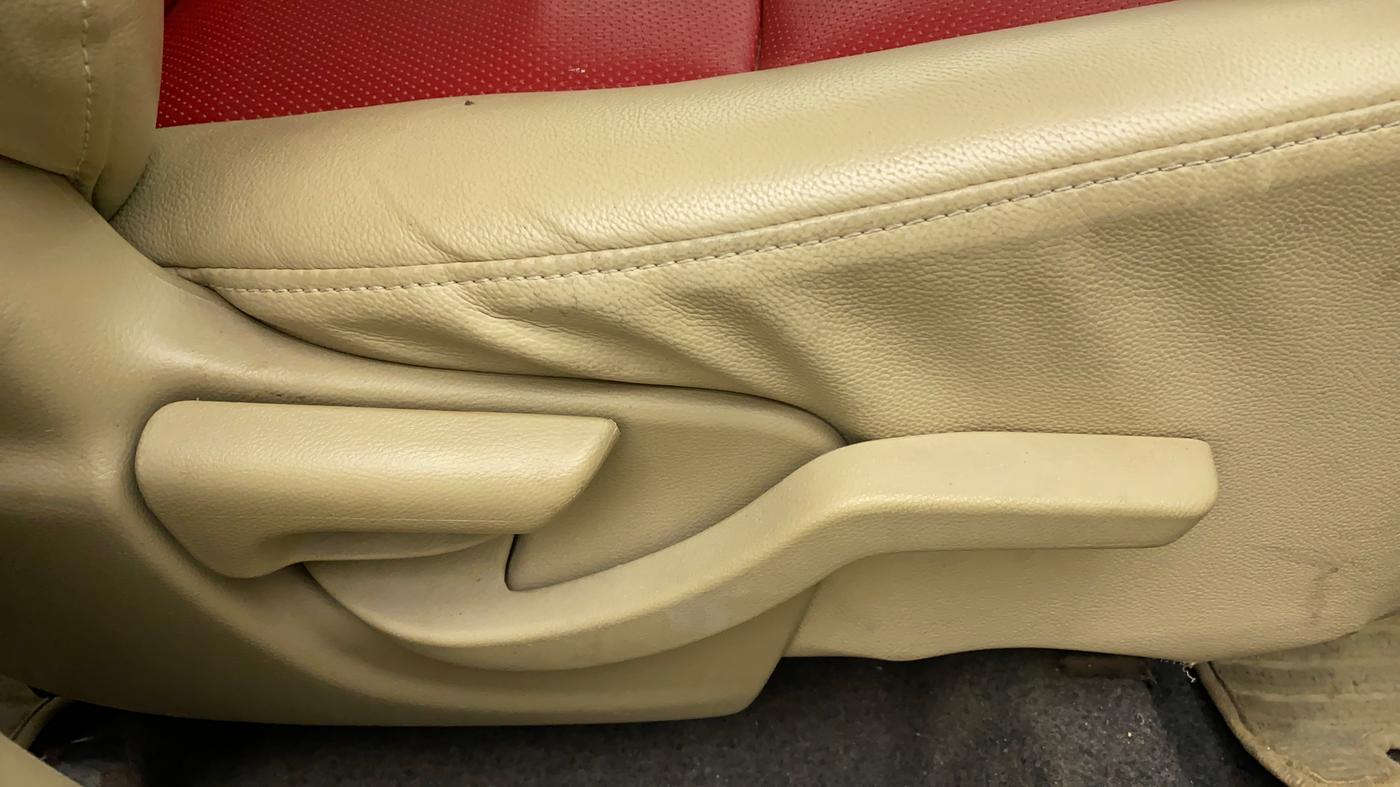 2015 Honda Amaze 1.2L I-VTEC S, Petrol, Manual, 34,026 km, Driver Side Adjustment Panel