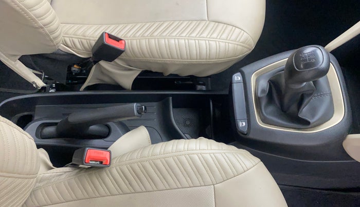 2020 Hyundai NEW SANTRO ERA EXECUTIVE, Petrol, Manual, 39,047 km, Gear Lever