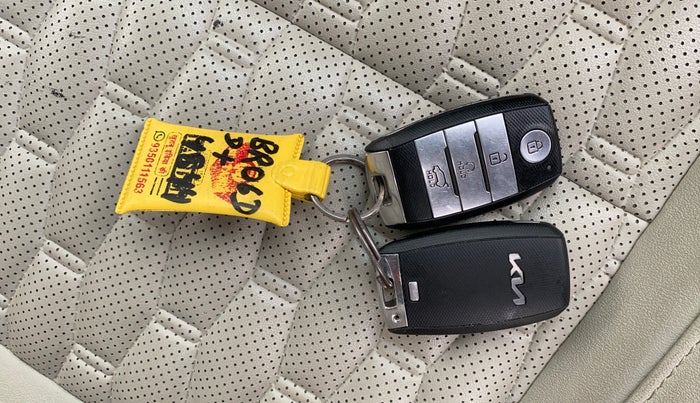 2023 KIA SELTOS  HTX 1.5 PETROL MT, Petrol, Manual, 41,463 km, Key Close Up