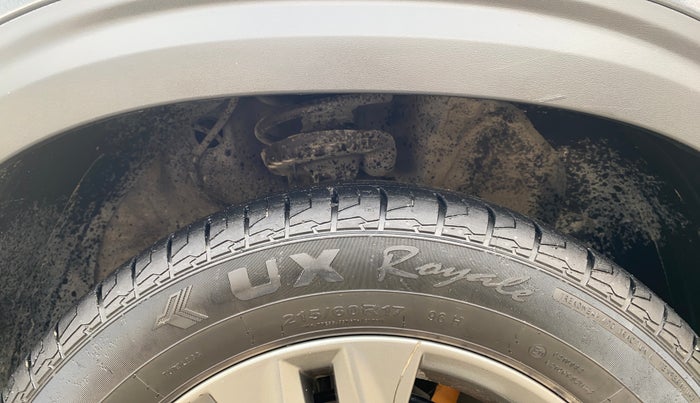 2023 KIA SELTOS  HTX 1.5 PETROL MT, Petrol, Manual, 41,463 km, Right Front Tyre Tread
