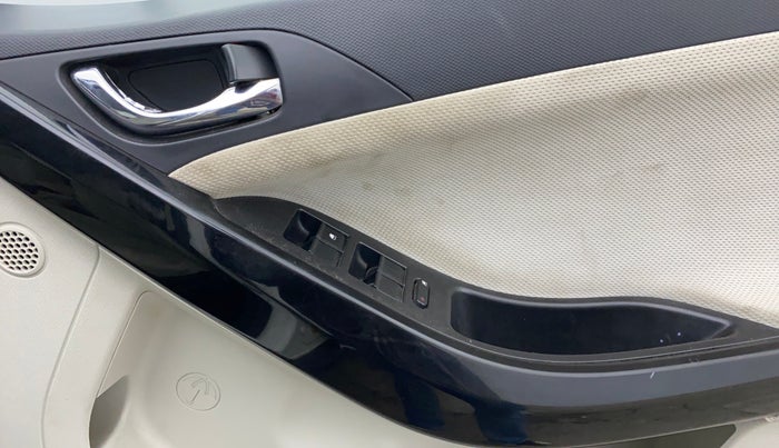2021 Tata NEXON XZA PLUS PETROL, Petrol, Automatic, 59,832 km, Driver Side Door Panels Control