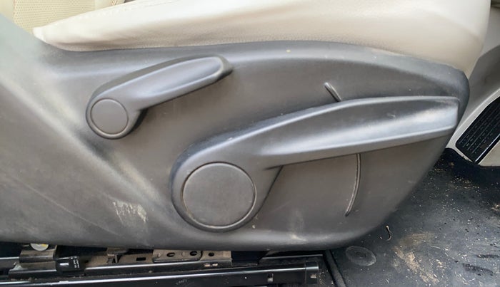 2019 Jeep Compass LIMITED 2.0 DIESEL, Diesel, Manual, 80,600 km, Driver Side Adjustment Panel