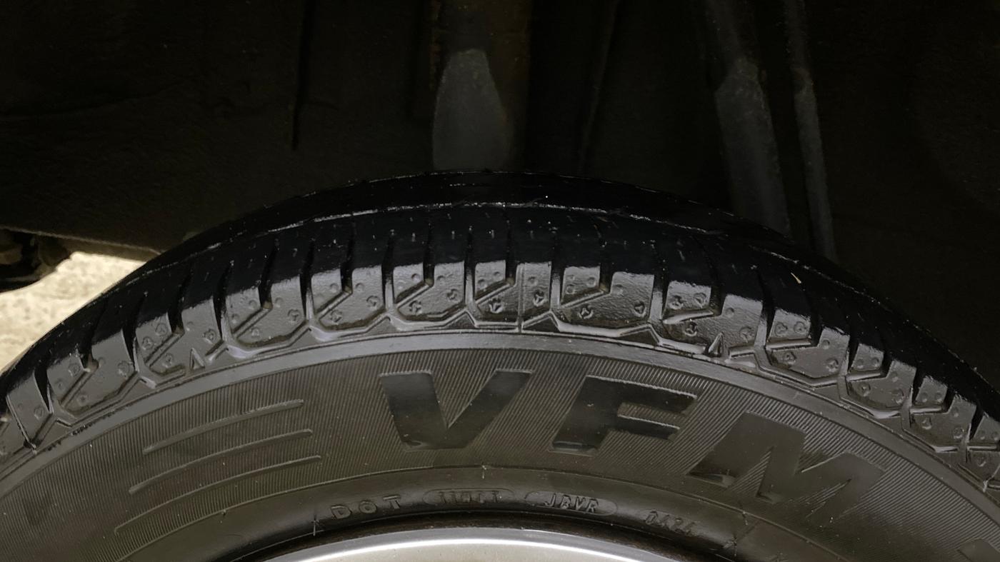 2017 Renault Kwid RXL, Petrol, Manual, 1,13,695 km, Right Rear Tyre Tread