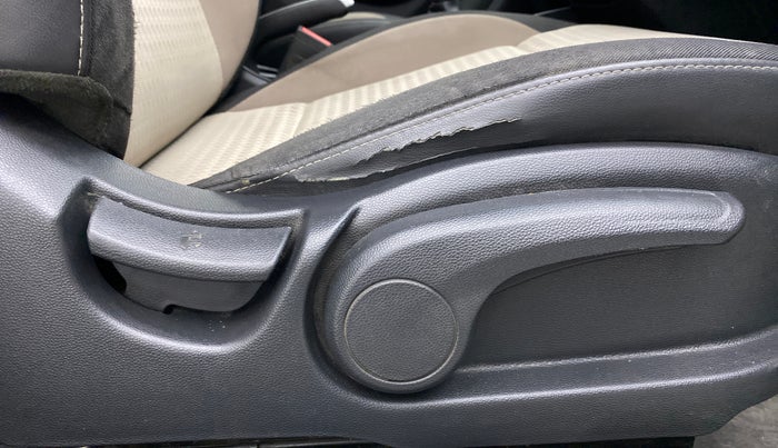 2018 Hyundai Elite i20 ASTA 1.2, Petrol, Manual, 56,417 km, Driver Side Adjustment Panel