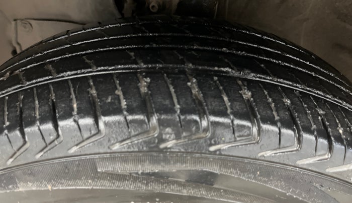 2022 Maruti New Wagon-R LXI CNG 1.0, CNG, Manual, 54,284 km, Left Front Tyre Tread