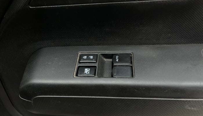 2022 Maruti New Wagon-R LXI CNG 1.0, CNG, Manual, 54,284 km, Driver Side Door Panels Control