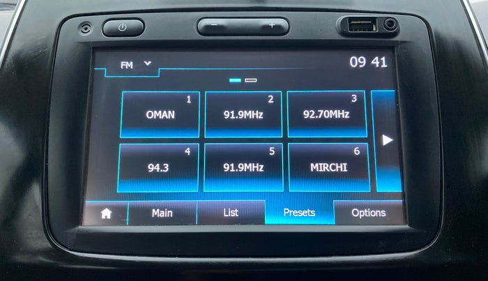 2018 Renault Kwid 1.0 RXT Opt, Petrol, Manual, 17,110 km, Infotainment System