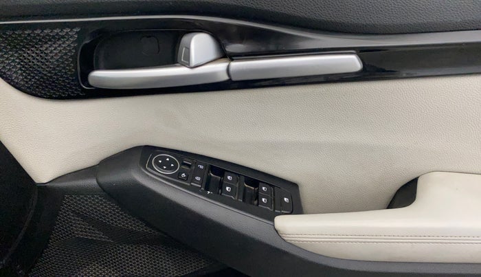 2022 KIA SELTOS HTX DIESEL 1.5, Diesel, Manual, 1,10,027 km, Driver Side Door Panels Control