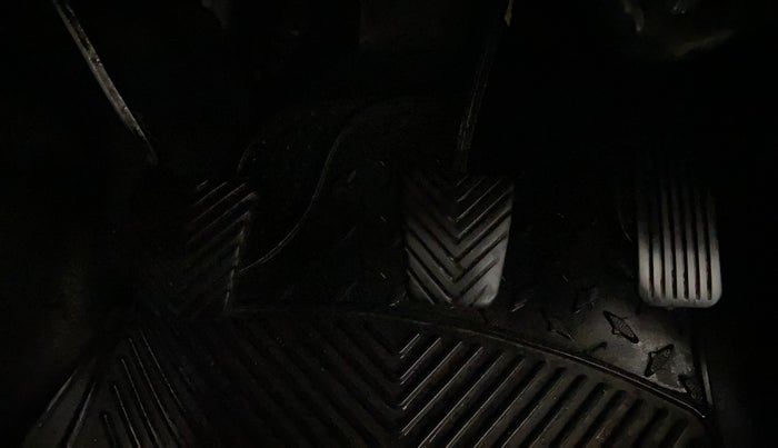 2022 KIA SELTOS HTX DIESEL 1.5, Diesel, Manual, 1,10,027 km, Pedals