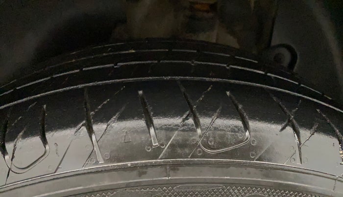 2022 KIA SELTOS HTX DIESEL 1.5, Diesel, Manual, 1,10,027 km, Left Rear Tyre Tread