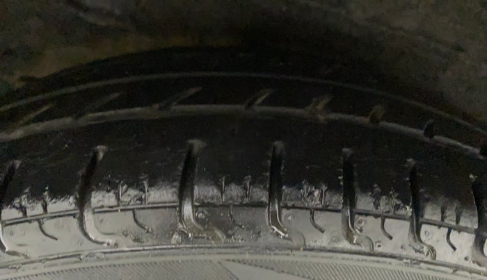 2010 Hyundai i10 ERA 1.1, Petrol, Manual, 67,139 km, Right Rear Tyre Tread