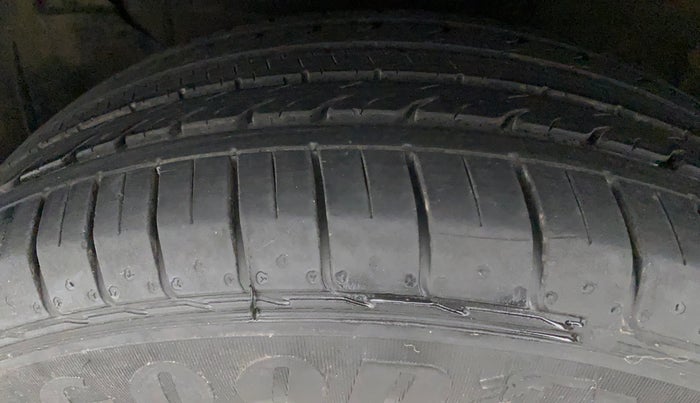 2020 KIA SELTOS HTK PLUS 1.5, Petrol, Manual, 65,373 km, Left Front Tyre Tread
