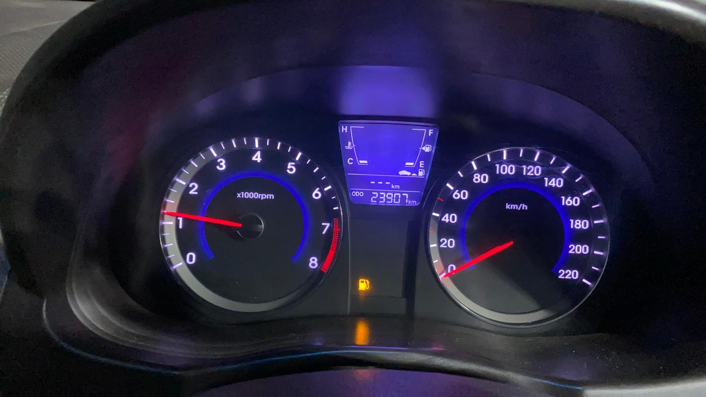 2015 Hyundai Verna FLUIDIC 4S 1.4 VTVT, Petrol, Manual, 23,905 km, Odometer Image