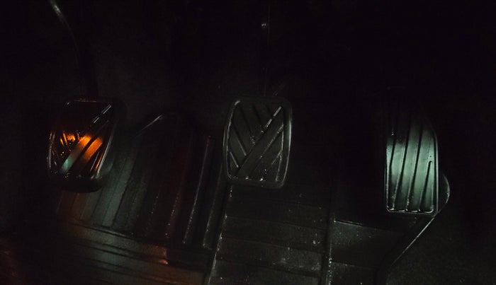 2018 Maruti Baleno ALPHA DIESEL 1.3, Diesel, Manual, 90,486 km, Pedals