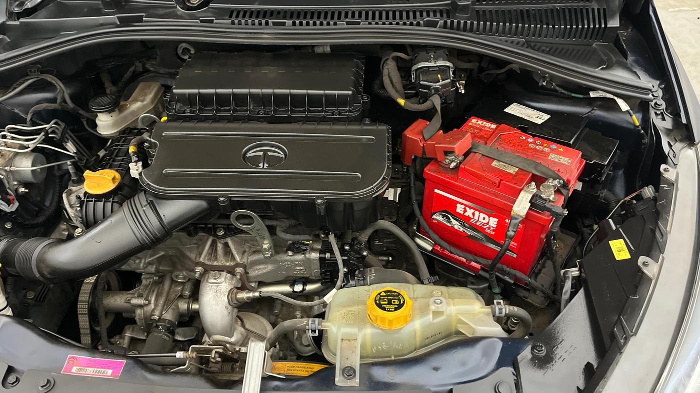 2022 Tata Tiago XZA PLUS PETROL, Petrol, Automatic, 47,483 km, Engine View - Left