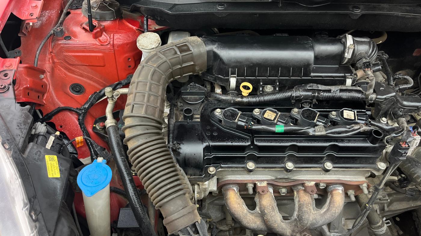 2018 Maruti Swift ZXI AMT, Petrol, Automatic, 56,882 km, Engine View - Right