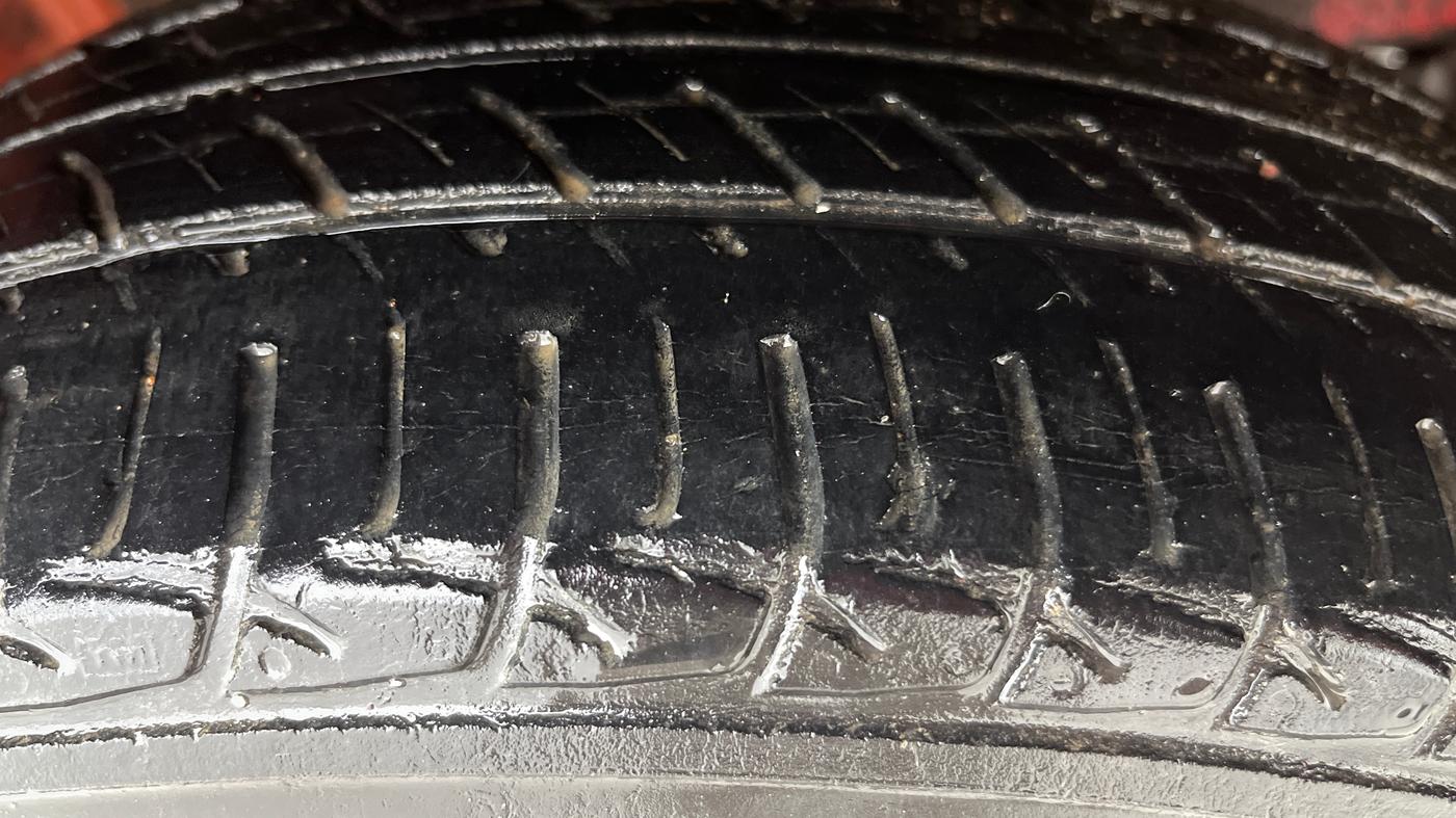 2018 Maruti Swift ZXI AMT, Petrol, Automatic, 56,882 km, Right Front Tyre Tread