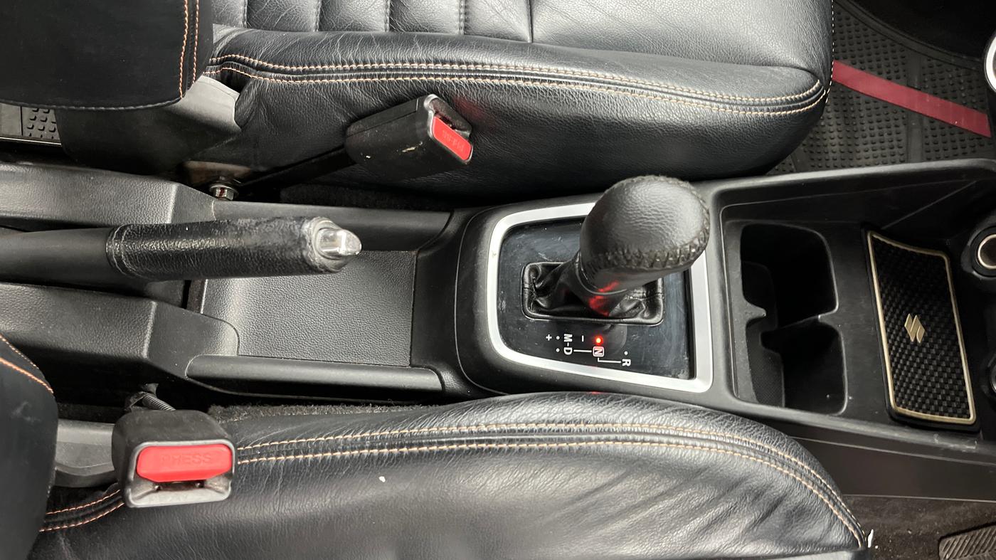 2018 Maruti Swift ZXI AMT, Petrol, Automatic, 56,882 km, Gear Lever