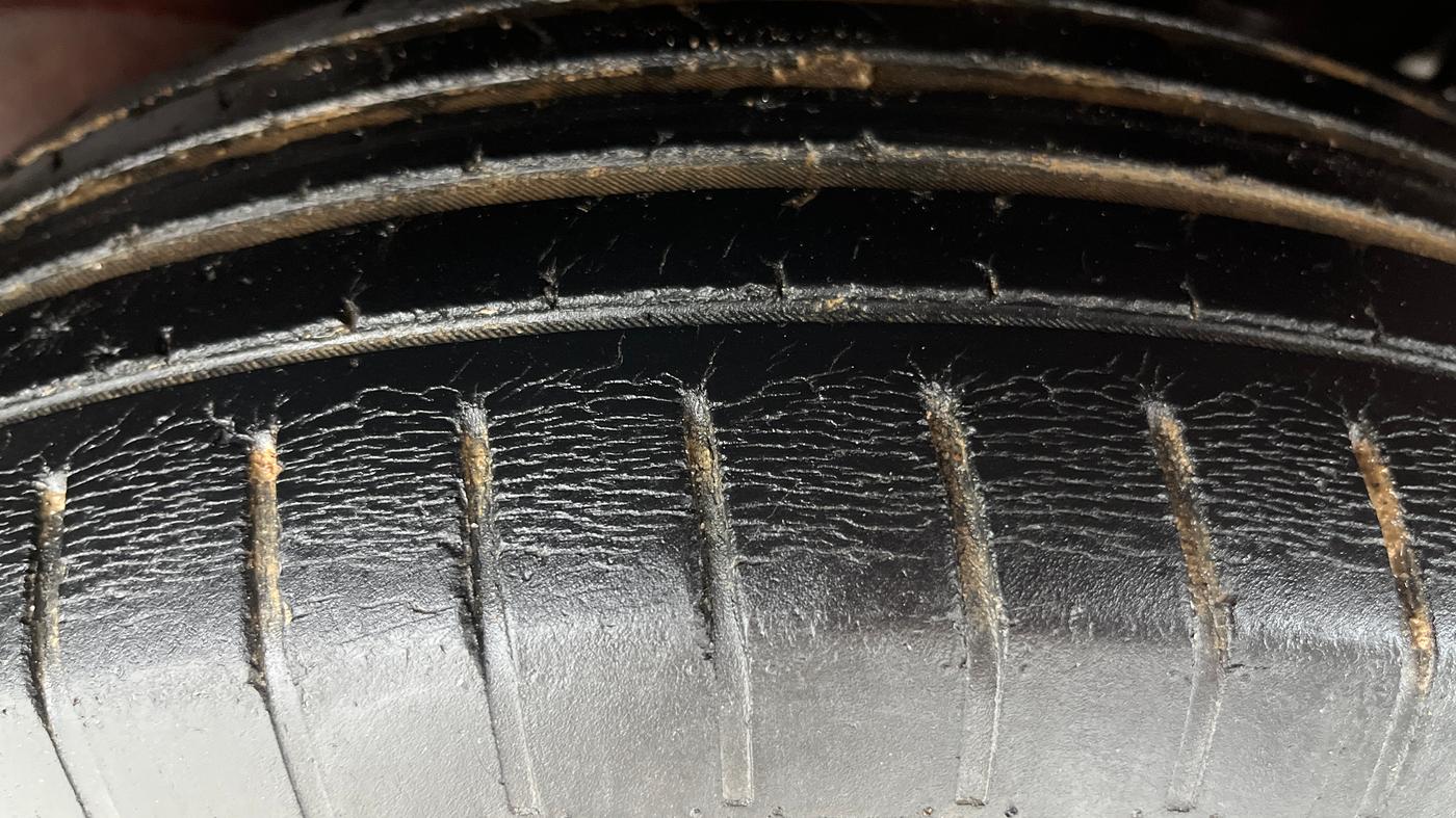 2018 Maruti Swift ZXI AMT, Petrol, Automatic, 56,882 km, Left Rear Tyre Tread