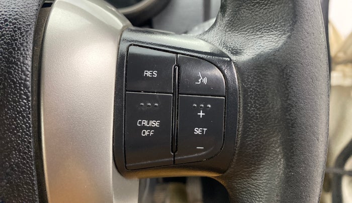 2019 Mahindra XUV500 W9, Diesel, Manual, 66,576 km, Adaptive Cruise Control