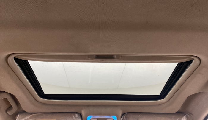 2019 Mahindra XUV500 W9, Diesel, Manual, 66,576 km, Moonroof/ Sunroof