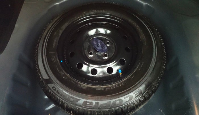 2020 Maruti Dzire VXI AMT, Petrol, Automatic, 27,558 km, Spare Tyre