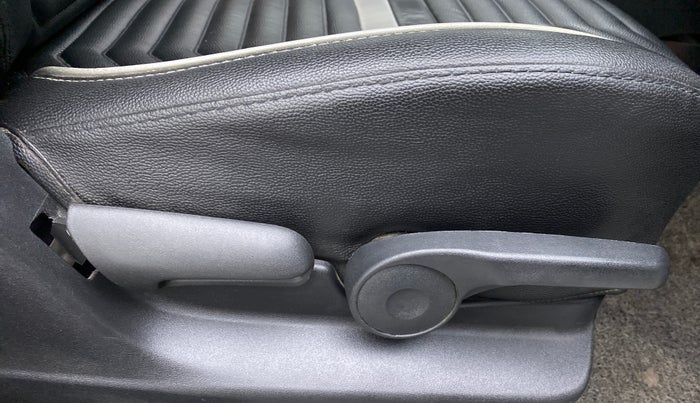 2018 Maruti Vitara Brezza ZDI PLUS, Diesel, Manual, 81,744 km, Driver Side Adjustment Panel