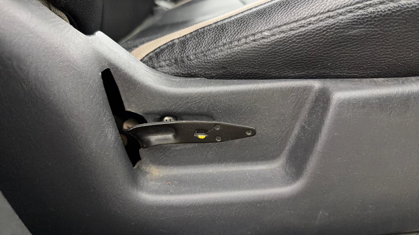 2019 Maruti Alto K10 LXI, Petrol, Manual, 41,520 km, Driver Side Adjustment Panel