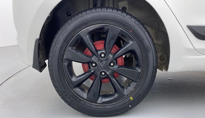 2015 Hyundai Elite i20 ASTA 1.2 (O), Petrol, Manual, 79,975 km, Right Rear Wheel