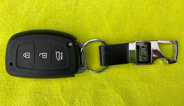 2015 Hyundai Elite i20 ASTA 1.2 (O), Petrol, Manual, 79,975 km, Key Close Up