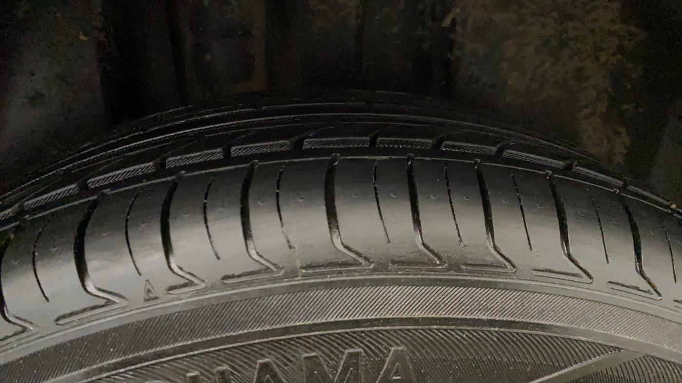 2023 Volkswagen VIRTUS TOPLINE TSI 1.0 AT, Petrol, Automatic, 59,729 km, Right Rear Tyre Tread