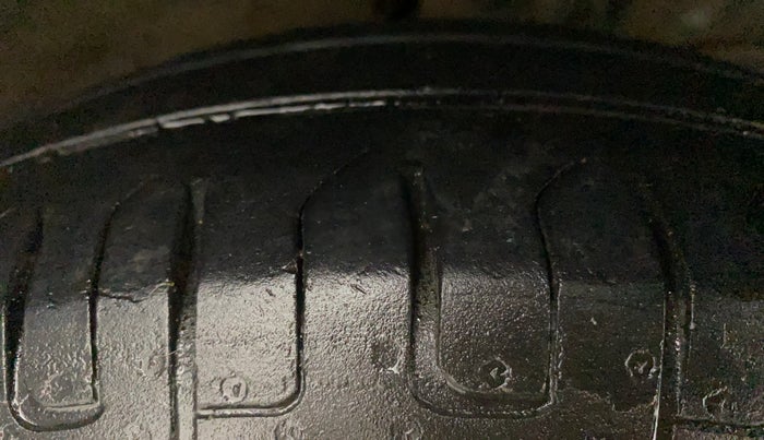 2018 Maruti Dzire VXI, Petrol, Manual, 67,230 km, Right Front Tyre Tread