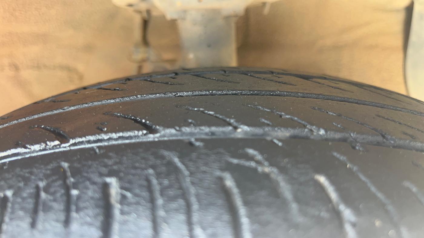 2016 Hyundai Grand i10 MAGNA AT 1.2 KAPPA VTVT, Petrol, Automatic, 89,252 km, Right Front Tyre Tread