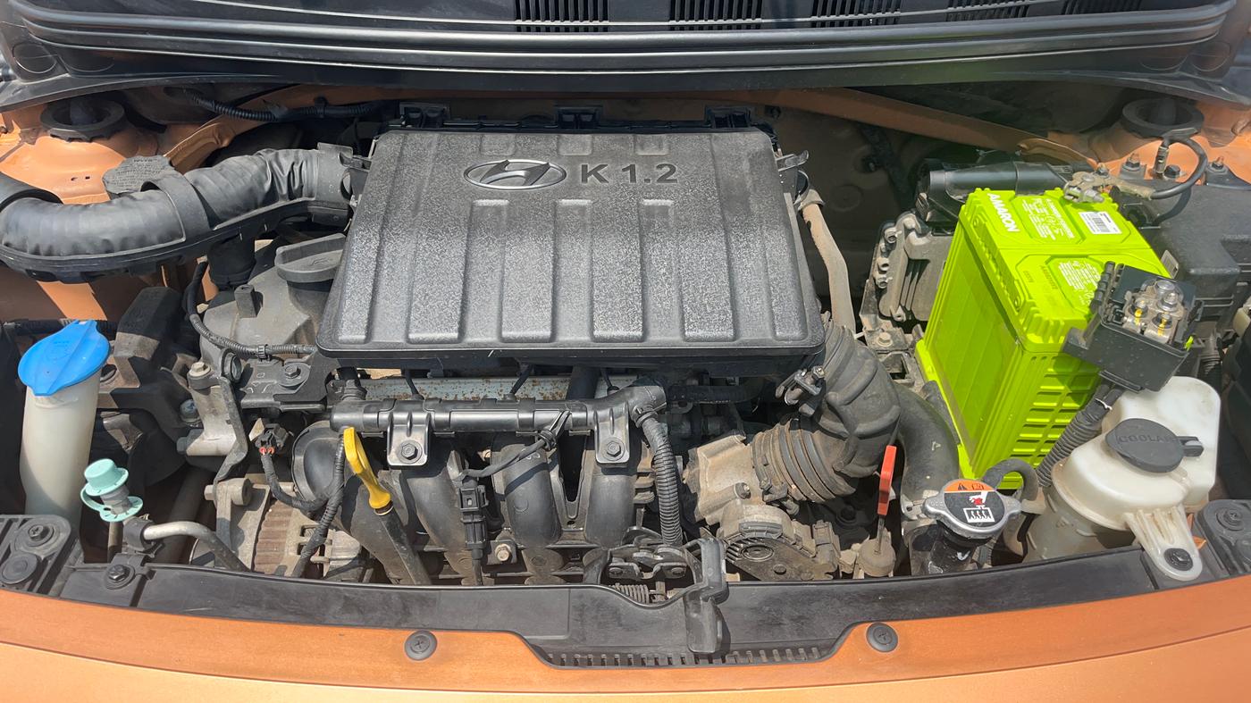2016 Hyundai Grand i10 MAGNA AT 1.2 KAPPA VTVT, Petrol, Automatic, 89,252 km, Engine View