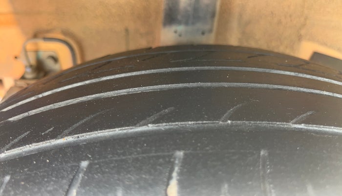 2016 Hyundai Grand i10 MAGNA AT 1.2 KAPPA VTVT, Petrol, Automatic, 89,252 km, Right Rear Tyre Tread