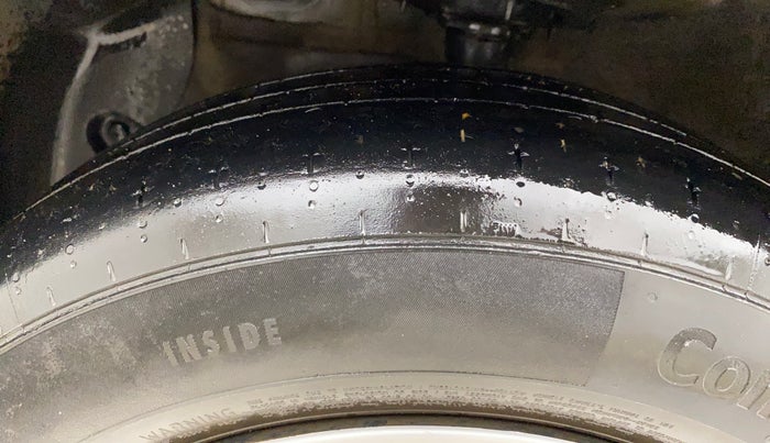 2017 Hyundai Grand i10 MAGNA 1.2 KAPPA VTVT, CNG, Manual, 73,177 km, Left Front Tyre Tread