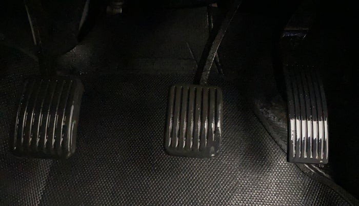 2017 Hyundai Grand i10 MAGNA 1.2 KAPPA VTVT, CNG, Manual, 73,177 km, Pedals