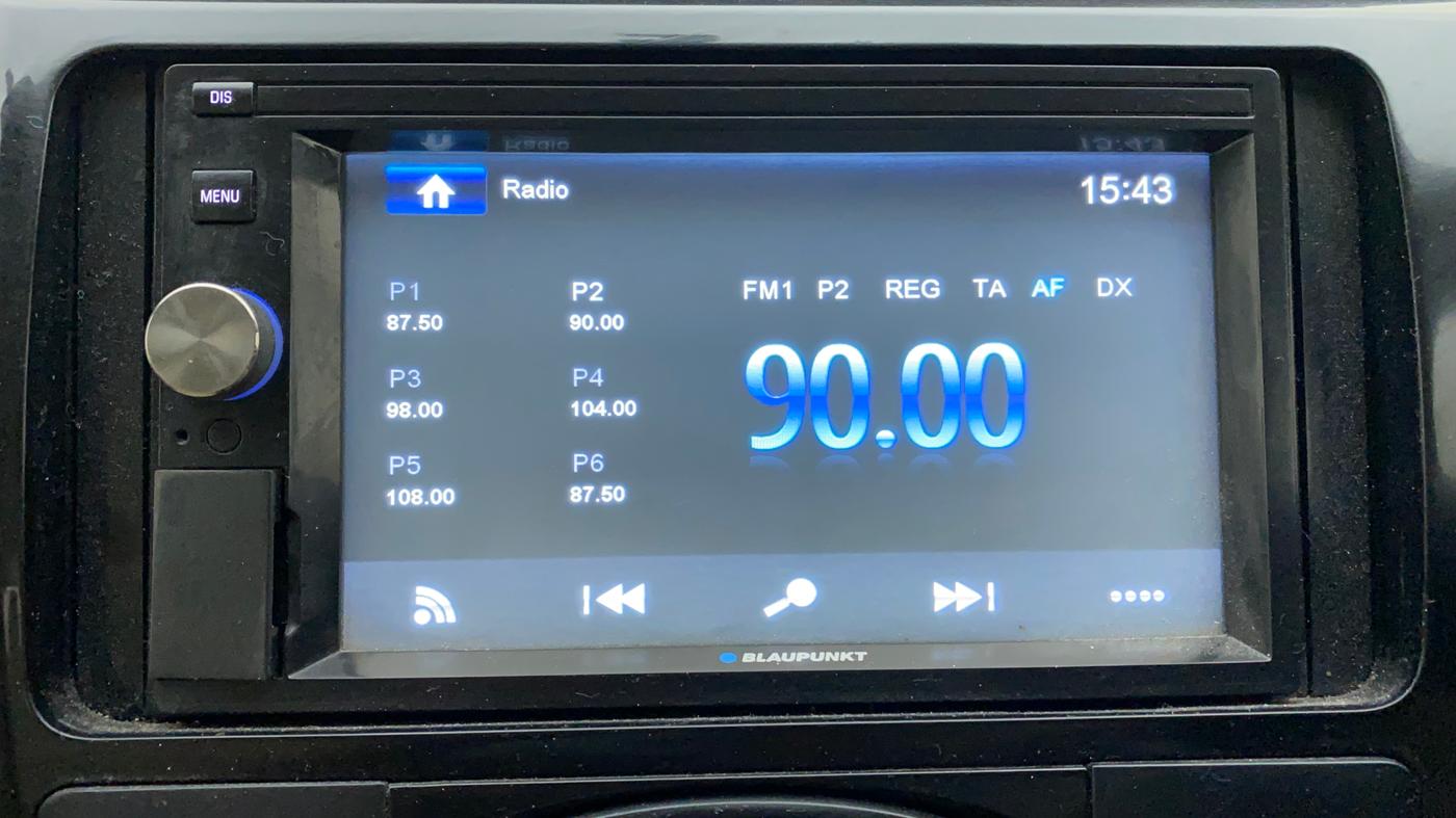 2017 Toyota Etios Liva VX DUAL TONE, Petrol, Manual, 49,156 km, Infotainment System