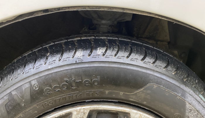 2016 Maruti Celerio VXI AMT, Petrol, Automatic, 25,366 km, Right Front Tyre Tread