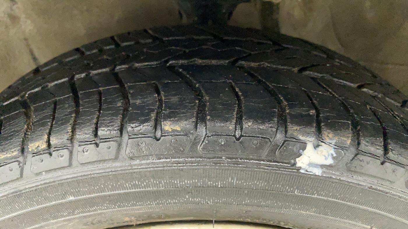 2013 Maruti Zen Estilo LXI, Petrol, Manual, 28,829 km, Left Front Tyre Tread