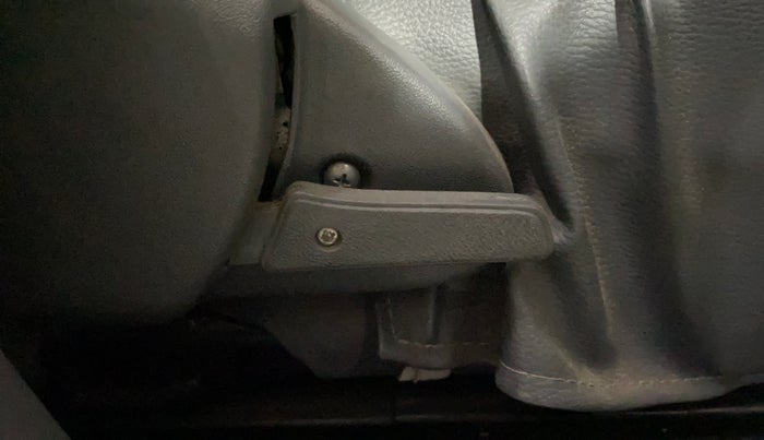 2013 Maruti Alto 800 LXI, Petrol, Manual, 30,789 km, Driver Side Adjustment Panel